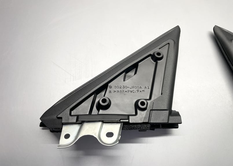 R35GT-R フロントドアコーナーピース 左右セット | upline web shop