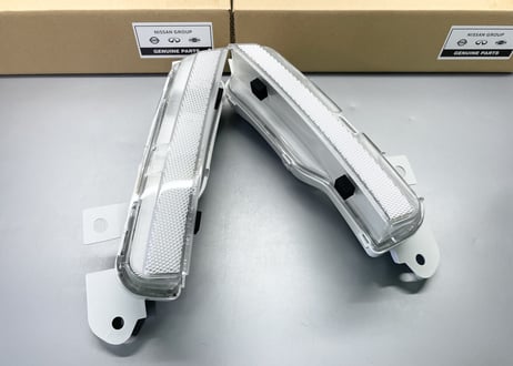R35GT-R リアサイドマーカー 左右セット