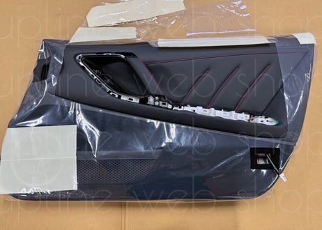 R35GT-R 2025 フロントドア フィニッシャー ASSY 左右セット トラックED 赤ステッチ