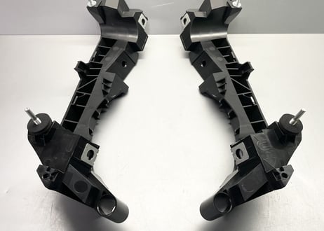 R35GT-R リアバンパーサイドブラケット 左右