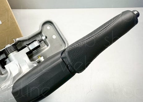 R35GT-R パーキングブレーキコントロールディバイスASSY グレーステッチ