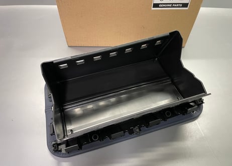 R35GT-R エアバックリッドASSY 50th ANIVERSARY
