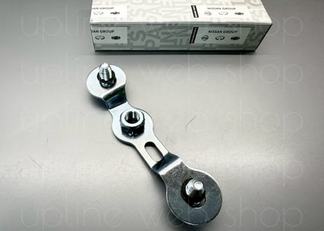 R35GT-R SHOULDER BELT LH BRACKET ASSY