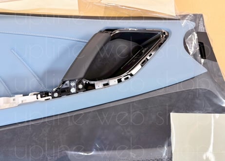 R35GT-R 2025 ファッショナブルインテリア フロントドア フィニッシャー ASSY 左右セット ブルーヘブン