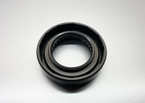 R35GT-R サイドベアリングオイルシール フロント