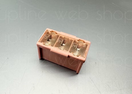 R35GT-R ヒュージブルリンク コネクターASSY 40A-30A-30A