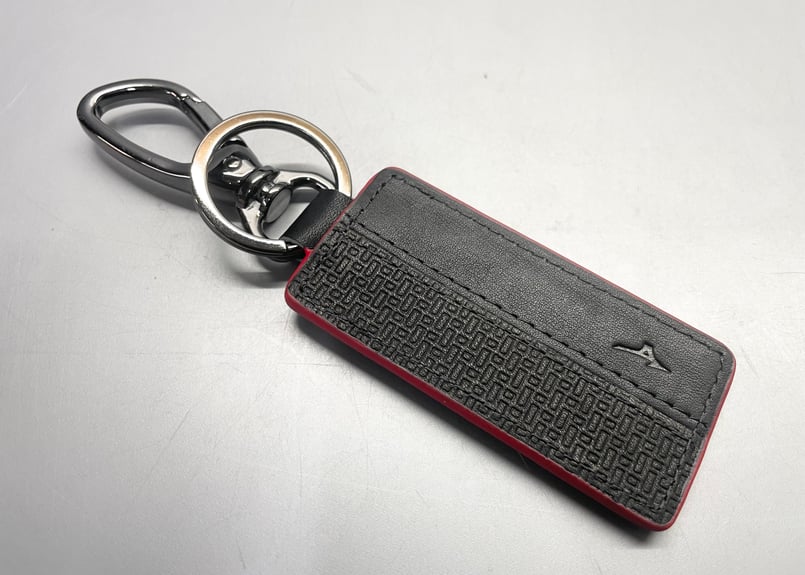 R35GT-R NISMO レザーキーホルダー ブラック | upline web shop