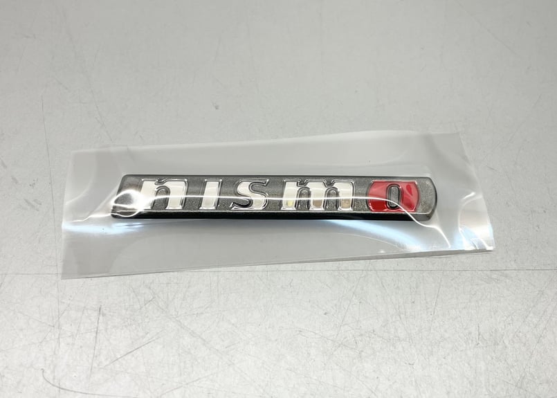 ニモ R R35GT-R NISMO リップ用 エンブレム | upline web shop