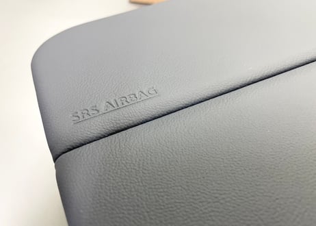 R35GT-R エアバックリッドASSY 50th ANIVERSARY