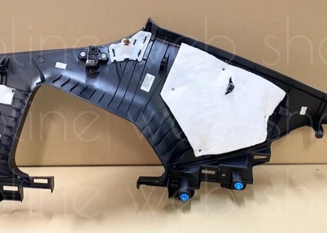 R35GT-R FINISH-REAR PIL LH