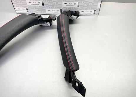 R35GT-R ドアハンドル REDステッチ  中後期用
