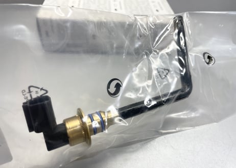 R35GT-R オイルレベルセンサーASSY
