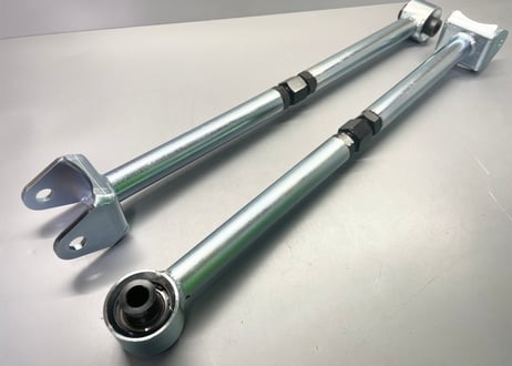 R35GT-R 調整式トーコントロールアーム