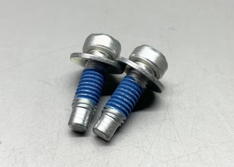 R35GT-R エアバックモジュール 固定ボルト