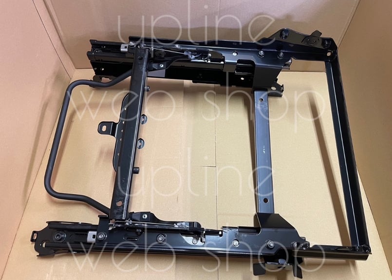 R35GT-R 2025 NISMO 現行カーボンバックシート RH | upline web