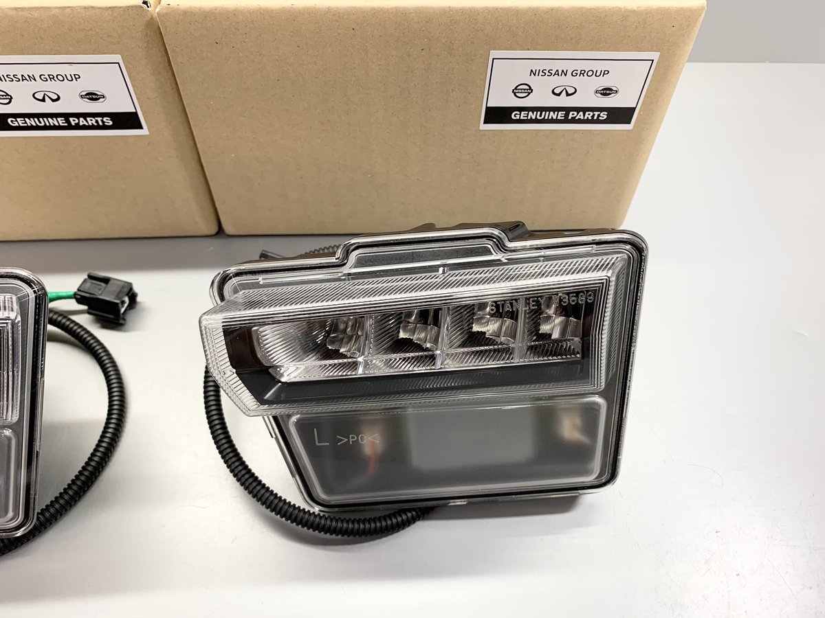 R35GT-R 2017-2022 デイライトASSY | upline web shop