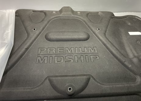 R35GT-R フードインシュレーター 現行品