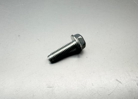 R35GT-R ボルト M6 13075-JK20C   2個セット