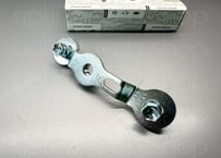 R35GT-R SHOULDER BELT RH BRACKET ASSY