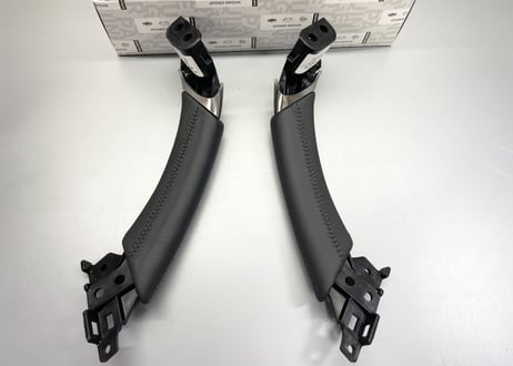 R35GT-R フロント ドアハンドル ブラック 左右