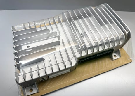 R35GT-R BOSE スピーカー アンプ ASSY 28061-62B2B