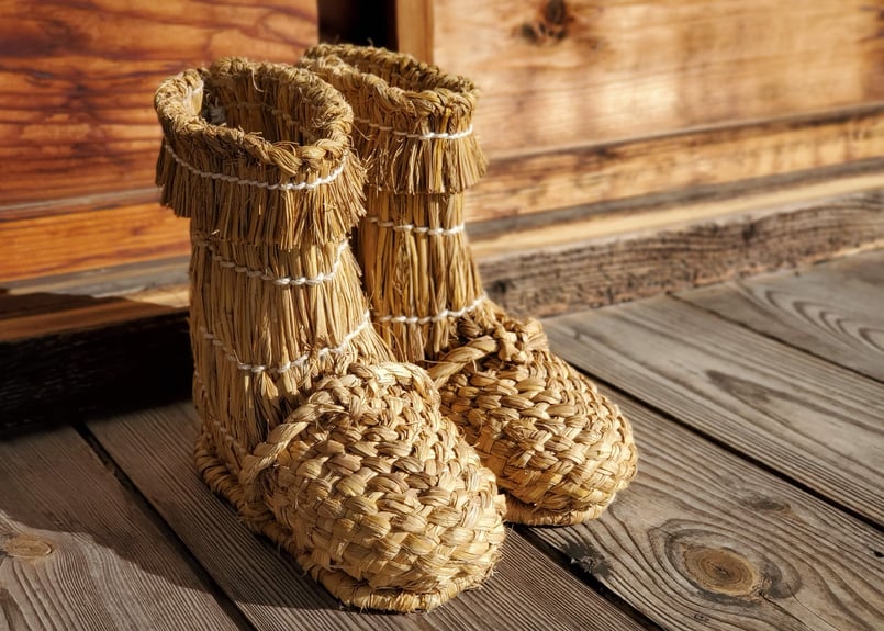 藁（わら）の雪ぐつ 交差編み×ストラップ付 Rice Straw Boots with str...