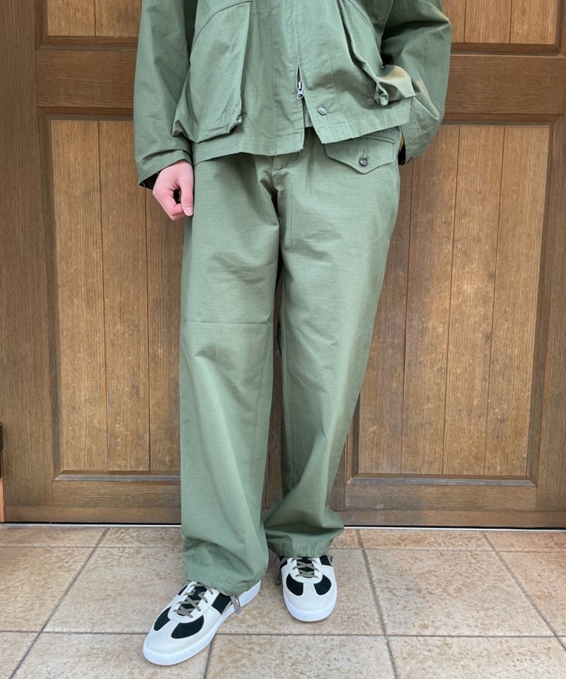 セクタ　Engineered Garments オリーブグリーン チノパン qt208-05.jpg