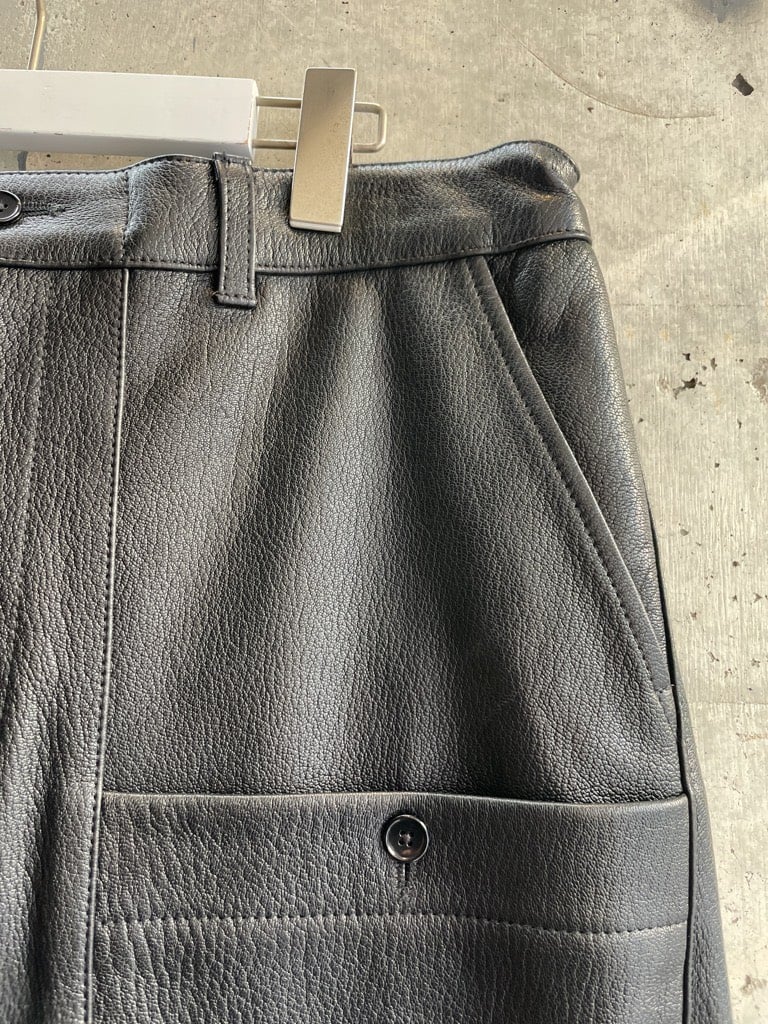 CCU BUSH SHORT GOAT LEATHER | SURPLUS OITA