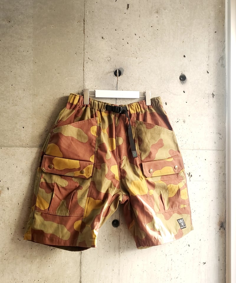 SOUTH2WEST8 BELTED HARBOR SHORT SATEEN/CAMO |