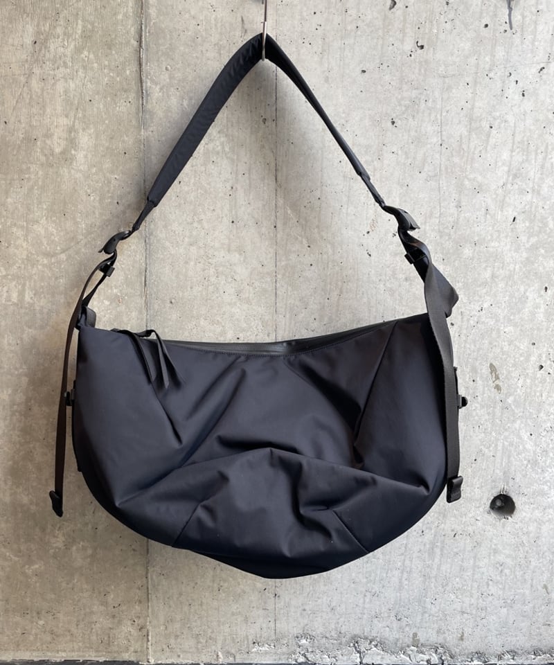 グラフペーパー BLANKOF FOR GP SMALL CRESCENT BAG GU261