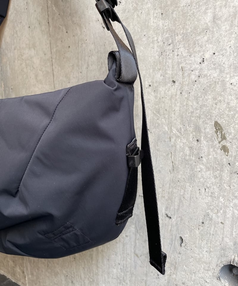 グラフペーパー BLANKOF FOR GP SMALL CRESCENT BAG GU261