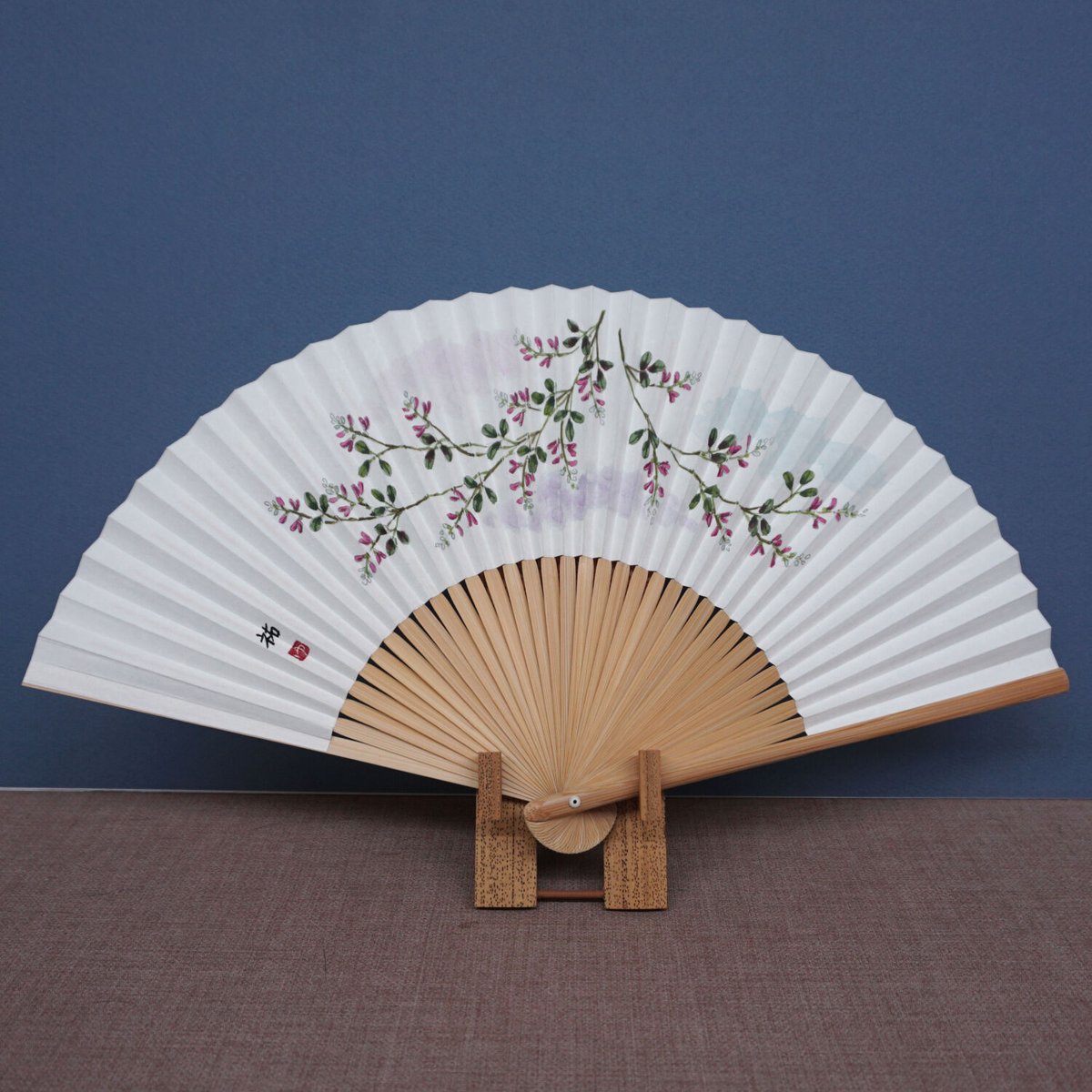 水彩手描き扇子。萩 | 野の花のギャラリー