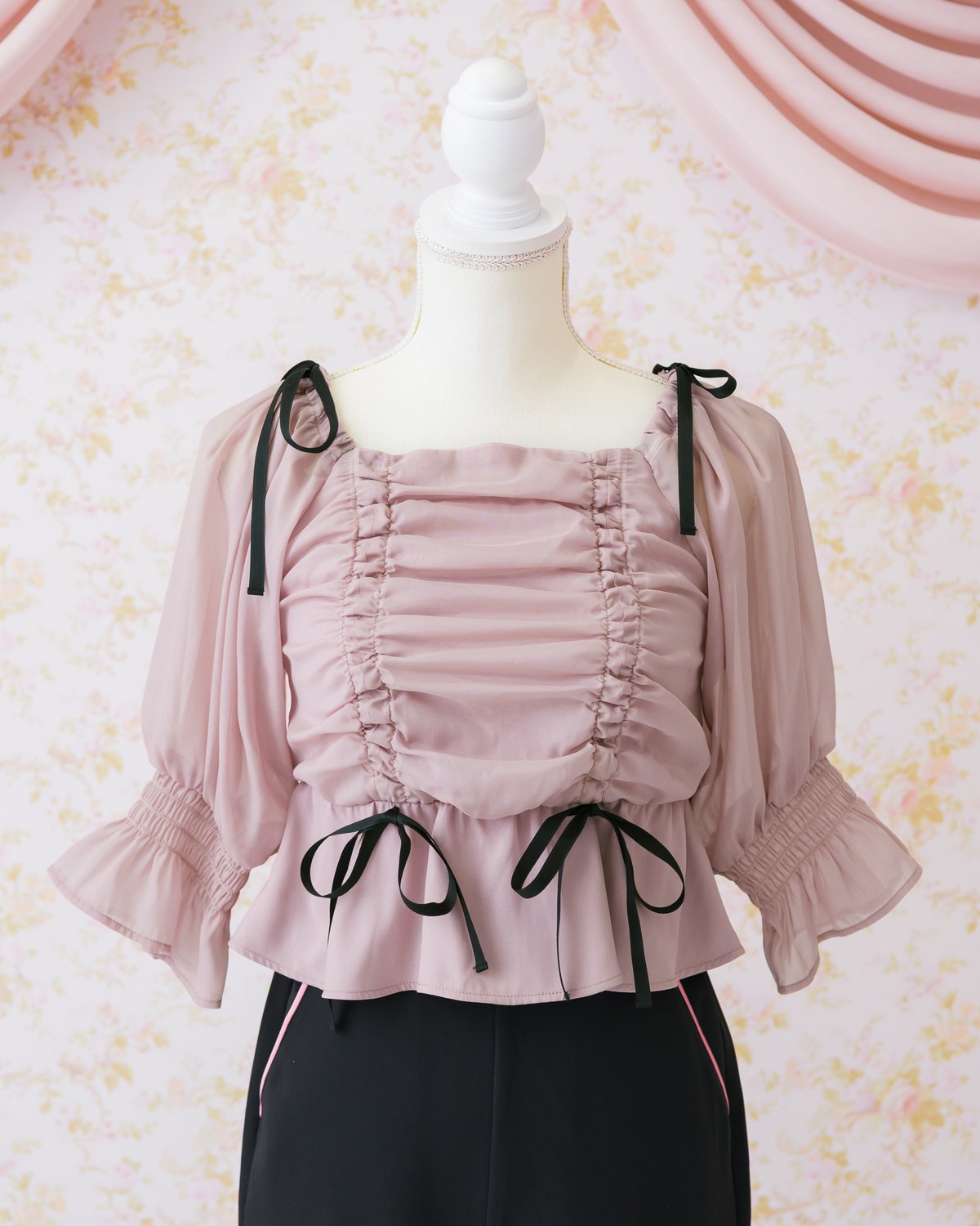 pium ぴうむ　2wayオフショルリボントップス　新品