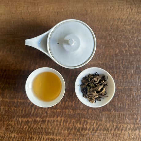 万ノ白茶
