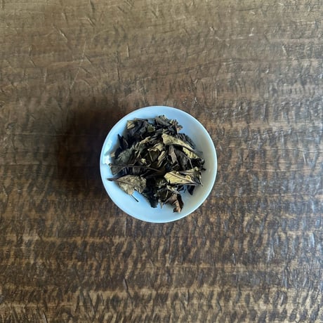 万ノ白茶