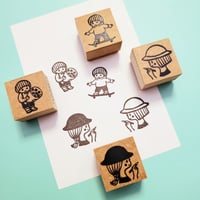 ラバースタンプ「よこがお帽子とわんぱくたち」