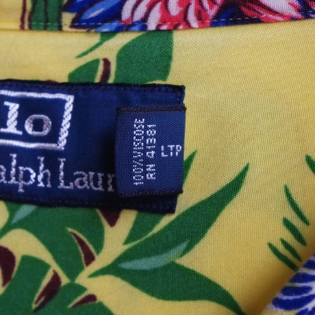 Ralph Lauren"