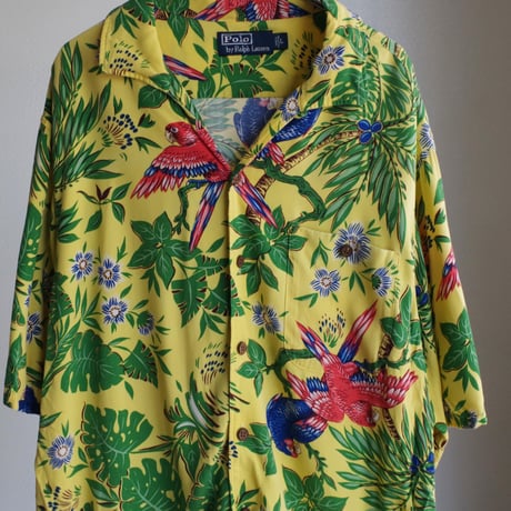 Ralph Lauren"