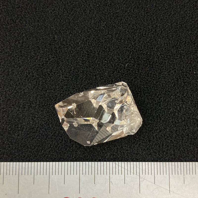 特大]アメリカ ニューヨーク州産 ハーキマーダイヤモンドクオーツ