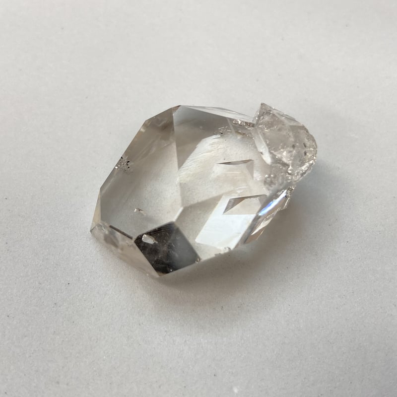 特大]アメリカ ニューヨーク州産 ハーキマーダイヤモンドクオーツ