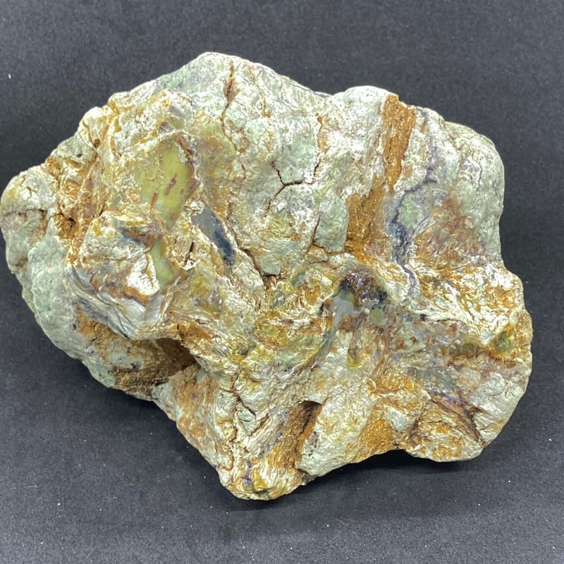 グリーンオパールキャッツアイ原石 698g（ブラジル産）[RGH006] | 石の