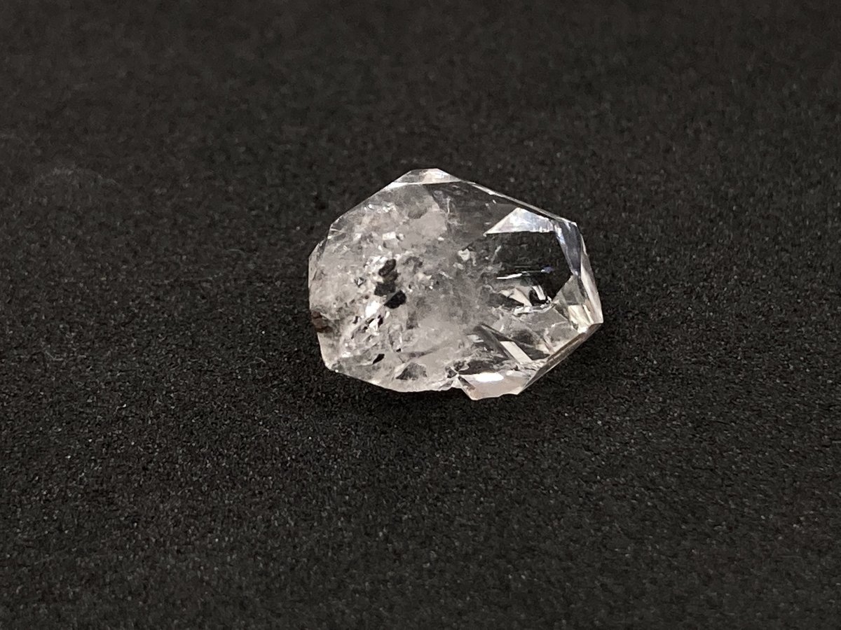 大-B]アメリカ ニューヨーク州産 ハーキマーダイヤモンドクオーツ