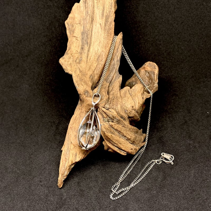 ハーキマーダイヤモンドクオーツ入りカゴネックレス(大)(シルバー色