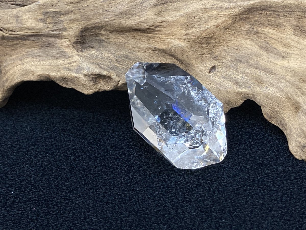 【アメリカ/ニューヨーク産】ハーキマーダイヤモンドクォーツ 特大]アメリカ ニューヨーク州産 ハーキマーダイヤモンド