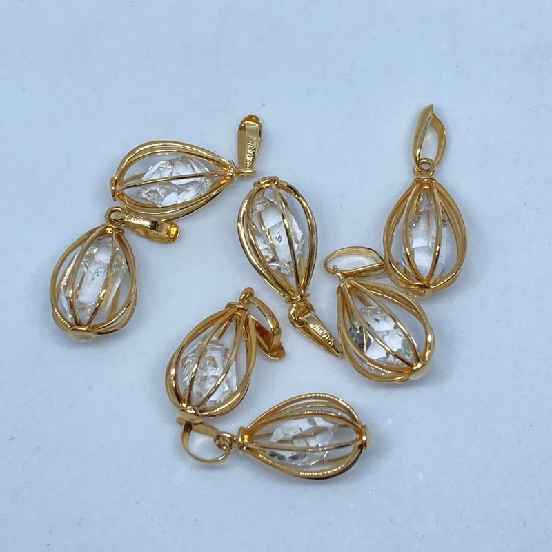 ハーキマーダイヤモンドクオーツ入りカゴネックレス(小)(ゴールド