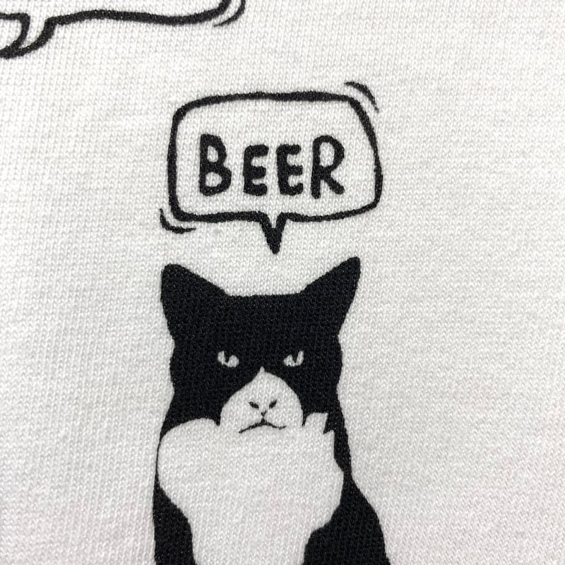 ハチワレブラザーズ】Tシャツ ホワイト 綿100% 猫柄 シルク ハチワレブラザーズ】Tシャツ ホワイト 綿100% 猫柄 シルク