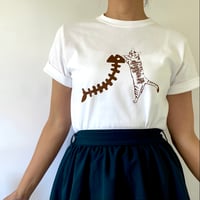 【ねこと骨】ホワイトTシャツ 猫柄 綿100% シルクスクリーン オリジナル