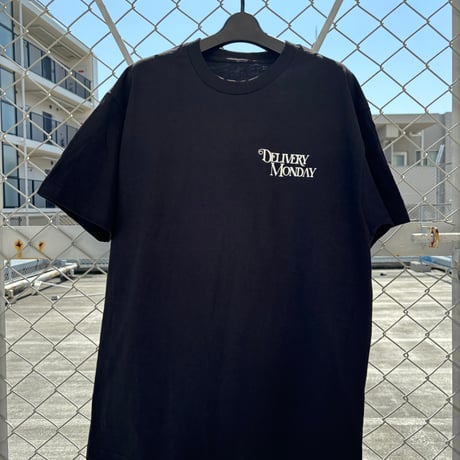 DELIVERY MONDAY LOGO TEE (SIZE XL)