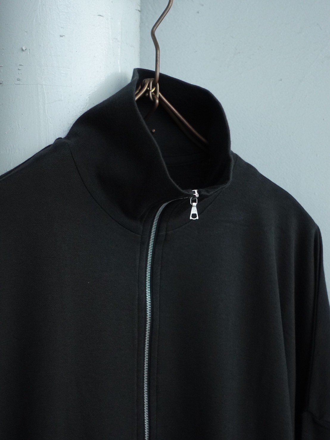 AURALEE(MENS) / SUPER HIGH GAUGE SWEAT ZIP BLOU