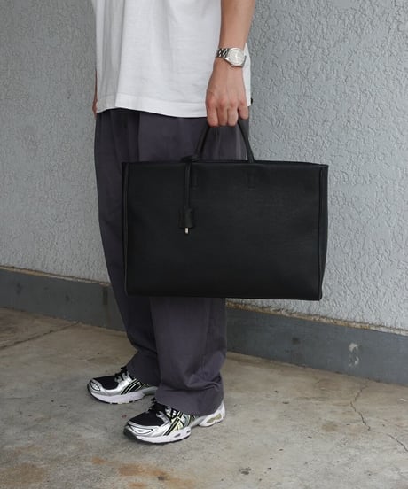 A / BRIEF TOTE
